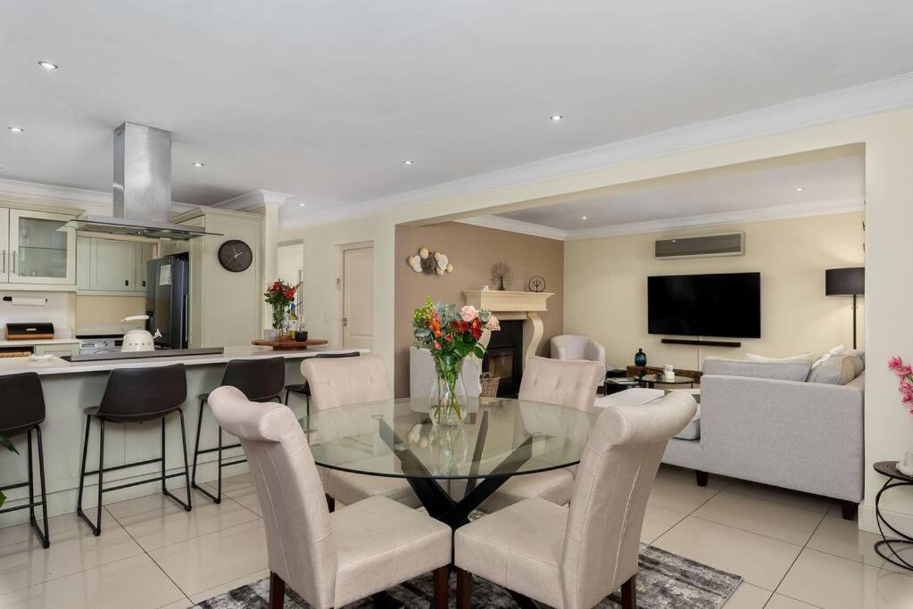 The Tram Home Stay Franschhoek Ngoại thất bức ảnh