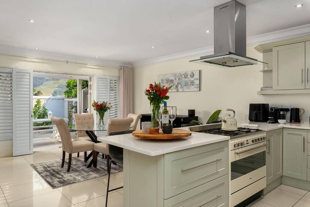 The Tram Home Stay Franschhoek Ngoại thất bức ảnh