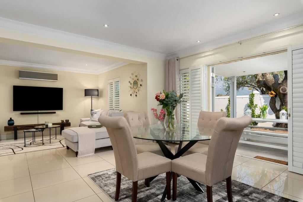 The Tram Home Stay Franschhoek Ngoại thất bức ảnh