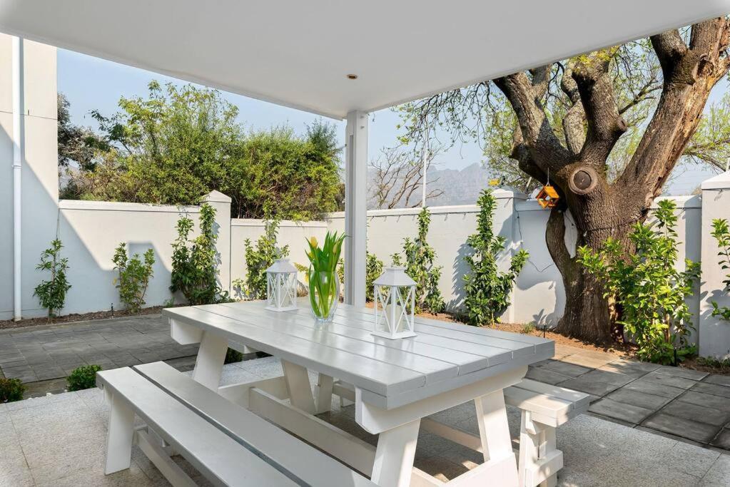 The Tram Home Stay Franschhoek Ngoại thất bức ảnh