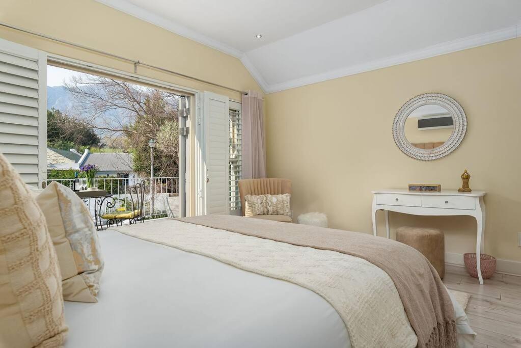 The Tram Home Stay Franschhoek Ngoại thất bức ảnh