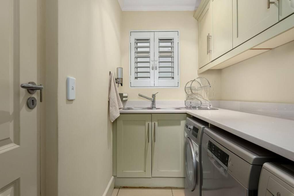 The Tram Home Stay Franschhoek Ngoại thất bức ảnh